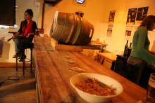 Yara El-Sherbini, pub quiz at An Invitation to Tea - image by Marina Dempster